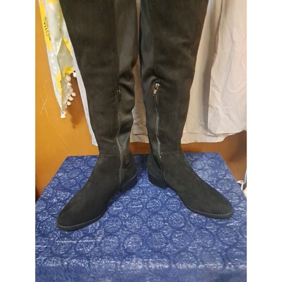 H By Halston Black Over The Knee Boot Size 6 Quilted Front Stretchy Back Suede - Picture 4 of 9